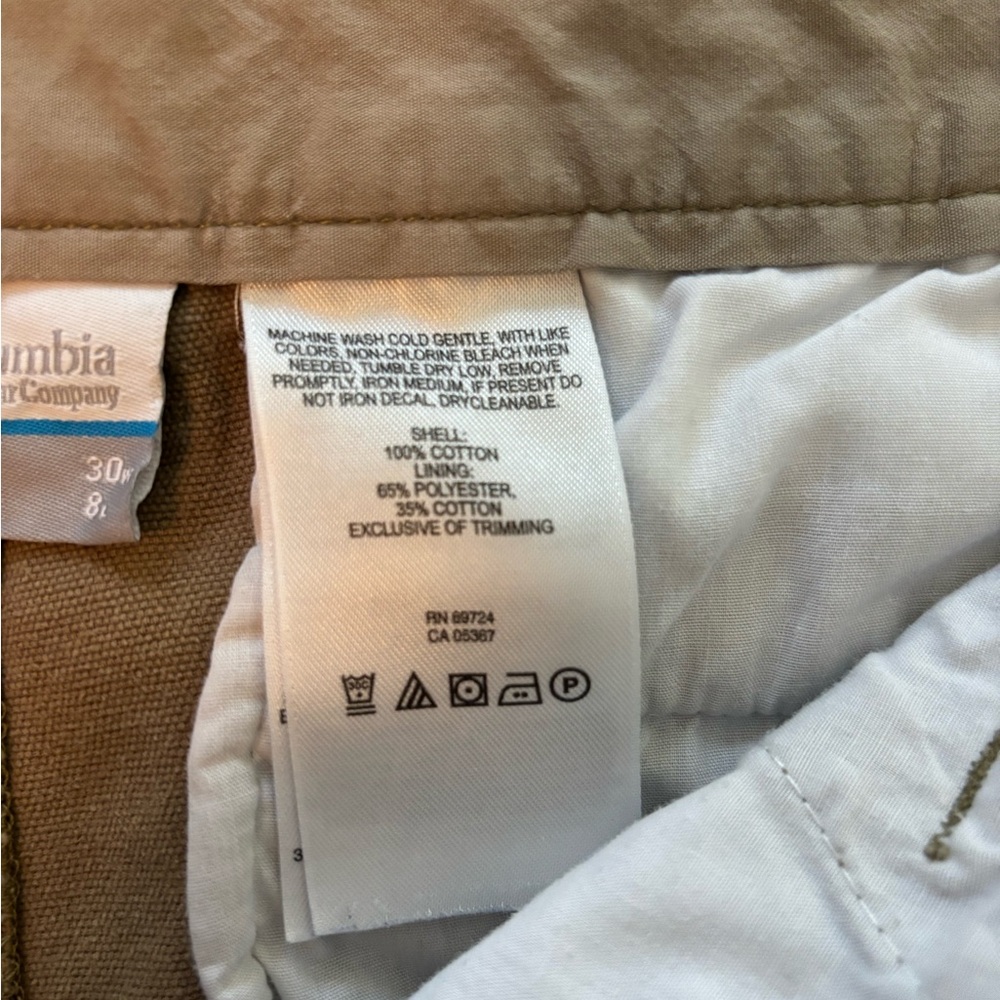 Columbia Outdoor Utility Khaki shorts - size 30” waist - Picture 5 of 8